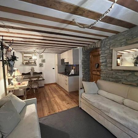 La Casetta Del Cuore Tra Terme E Montagna Pré-Saint-Didier Kültér fotó